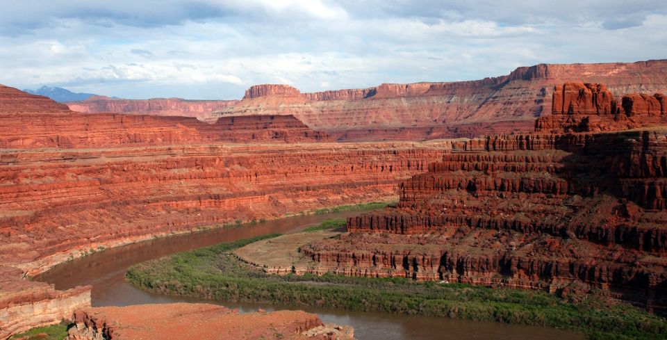 From Moab: Canyonlands 4x4 Drive and Colorado River Rafting - Tour Guide Details