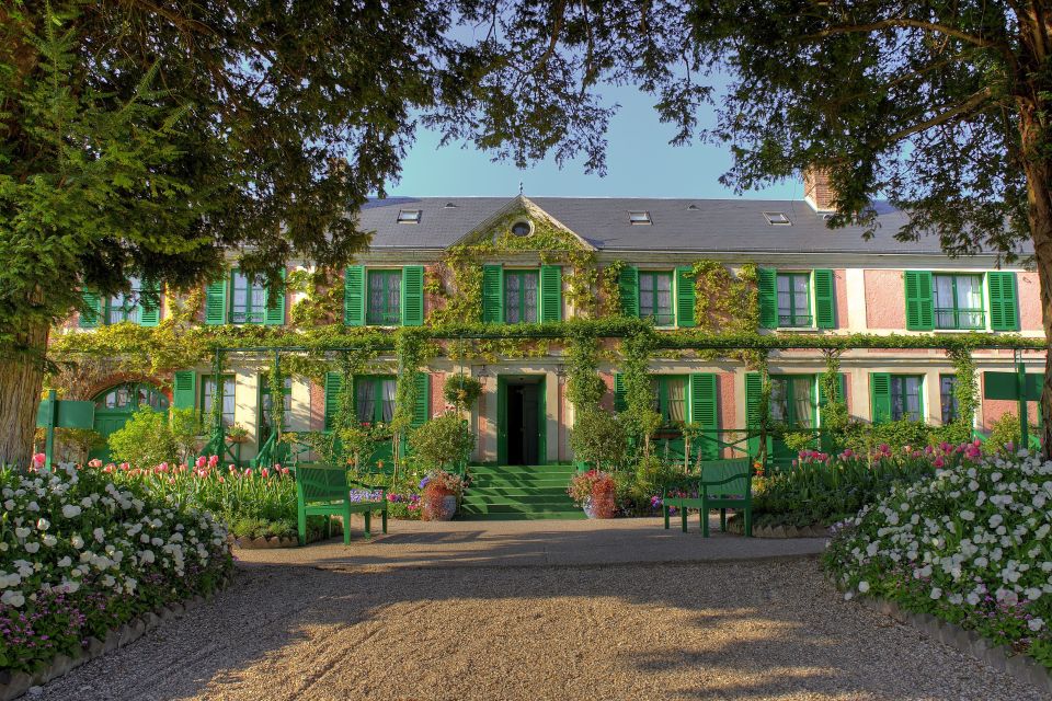 From Paris: Private Day Trip to Giverny and Auvers Sur Oise - Booking and Cancellation Policies
