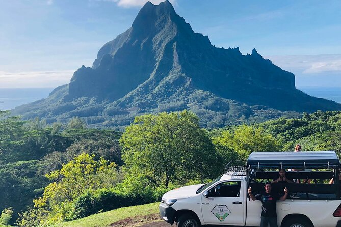 Guided Excursion in 4x4 in Moorea Between Land and Sea - Scenic Landscapes
