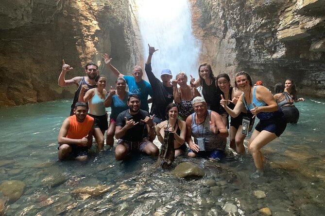 La Leona Waterfall Adventure Hike (Private Tour) - Guide Expertise