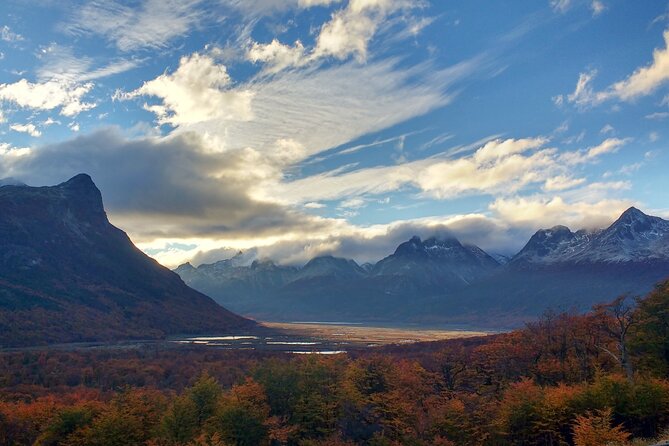 Lakes District 4x4 Full-Day Tour With Lunch From Ushuaia - Lunch and Beverages