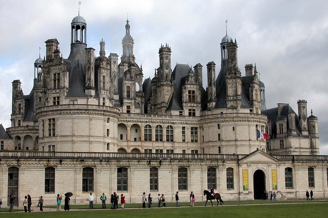 Loire Valley Castles VIP Private Tour: Chambord, Chenonceaux, Amboise - Exclusive Châteaux Visits