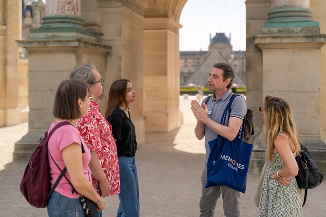 Louvre Museum Must-Sees: Skip-the-Line Semi-Private Guided Tour - Meeting and Pickup Details