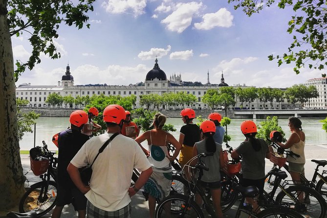 Lyon Electric Bike Tour Including Food Tasting With a Local Guide - Booking Information and Policies