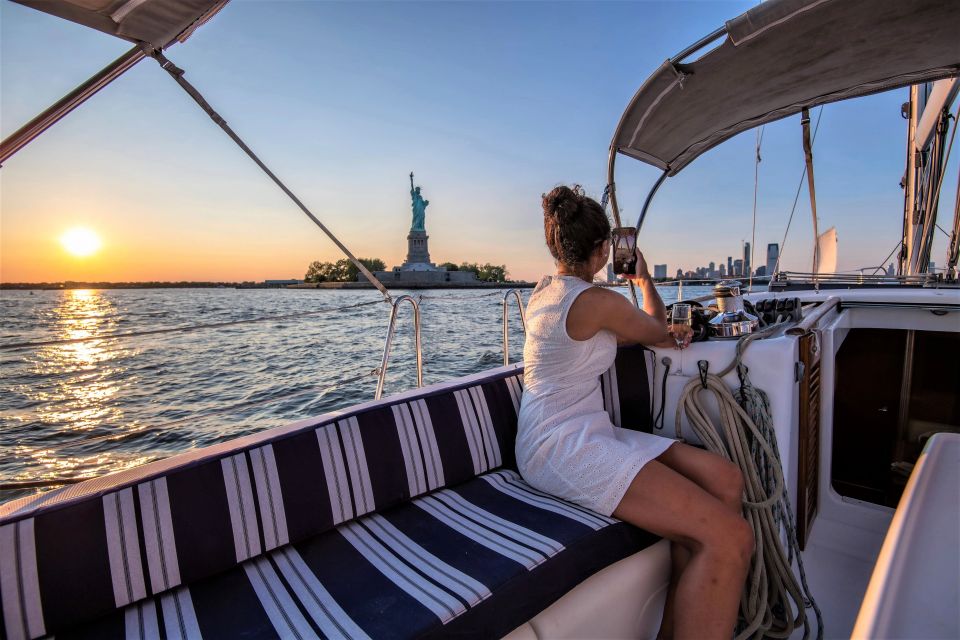 Manhattan: Private Sailing Yacht Cruise to Statue of Liberty - Experience Highlights