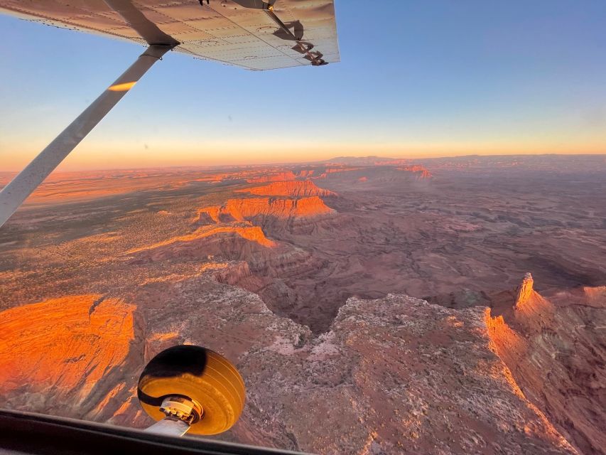 Moab: Canyonlands National Park Morning or Sunset Plane Tour - Important Booking Details