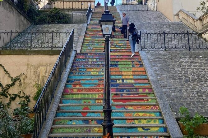 Montmartre La Bohème: 2CV, Walking & Tasting - 3H - 2CV Car Tour Experience