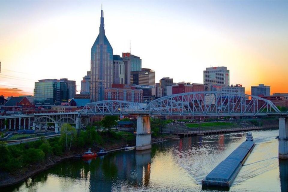 Nashville: Private City Tour With Local Singer-Songwriter - About the Activity