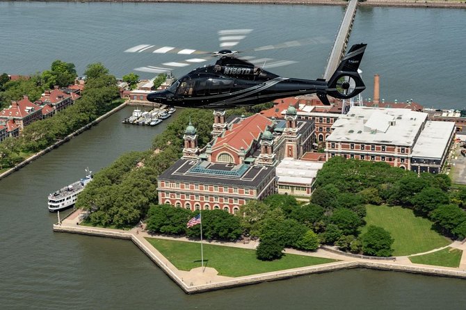 New York Helicopter Tour: Manhattan, Brooklyn and Staten Island - Passenger Requirements