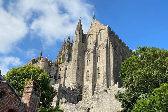 Normandy D-Day and Mont Saint Michel Private Day Trip From Paris - Host Responses
