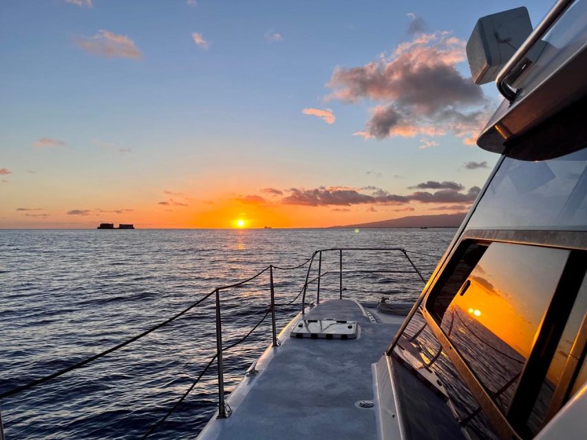 Oahu: Private Catamaran Sunset Cruise With a Guide - Experience Highlights