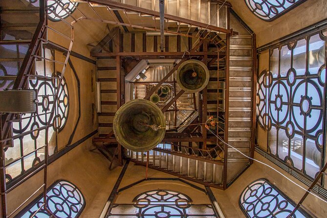 Official Tour of the Metropolitan Cathedral of Santiago - Artistic Treasures Inside the Cathedral