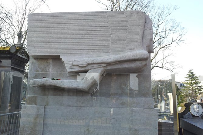 Paris 2-Hour Small Group Tour of Pere Lachaise Cemetery - Meeting and End Points