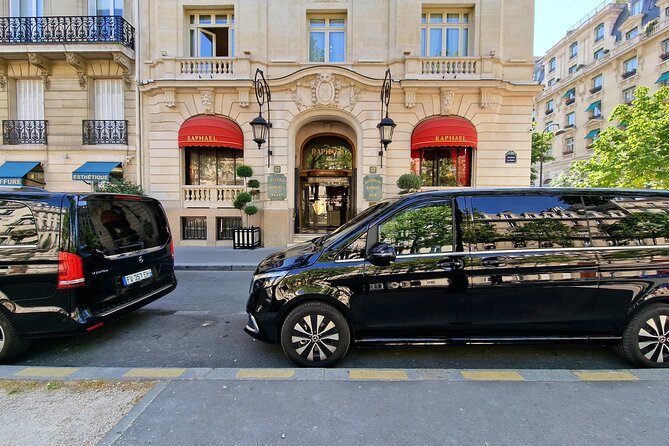 Paris: Charles De Gaulle Private Lux Airport Arrival Transfer - Pickup and Drop-off