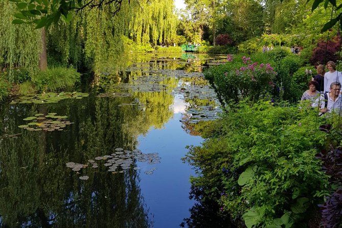 Private Car Trip to Giverny Garden From Paris - Tour Highlights