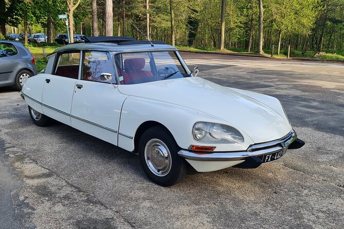 Private Tour 3 Hours Paris Citroën DS Oldtimer - Emily in Paris - Customer Experiences