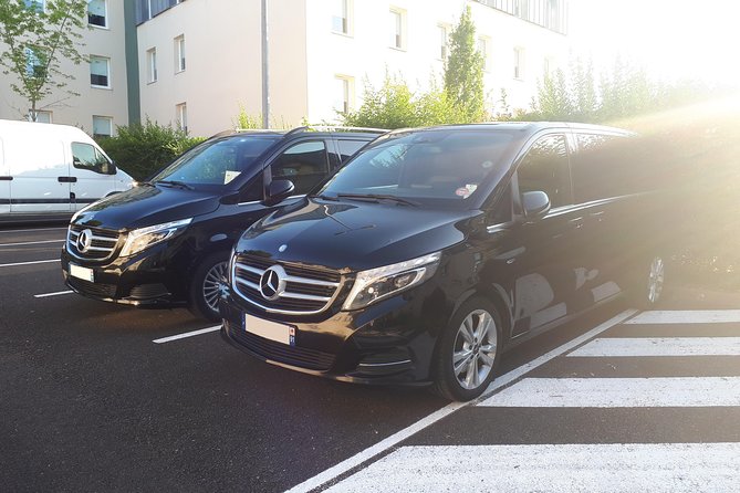 Private Transfer From PARIS City to CDG or ORY Airport - Pickup and Drop-off