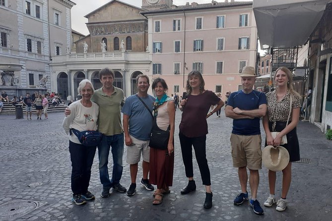 Rome Walking Tour: Piazza Venezia and Ancient Rome - Language and Group Size