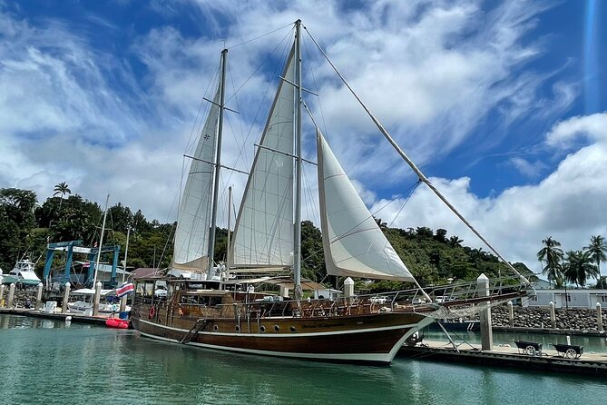 Sailing Ship Cruise  - Quepos - Onboard Experience