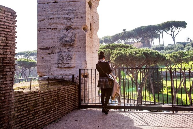 Small Group Tour: Colosseum & Roman Forum With Arena Floor Access - Group Size and Interactive Experience