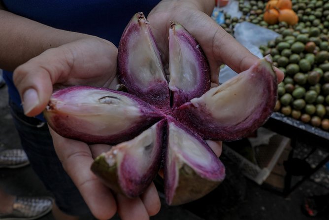 Street Food Like a Local - Must-Try Street Food Delicacies