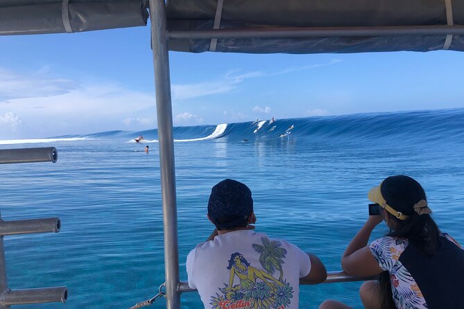 Taxi Boat to Watch the Teahupoo International Surfing Competition - Activity Overview