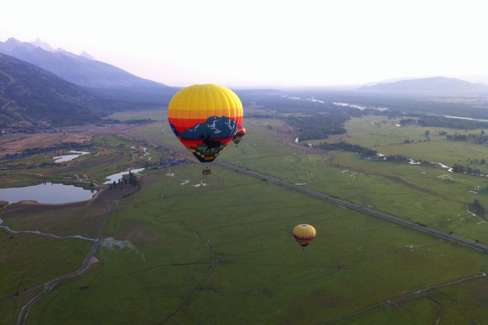 Teton Village: Grand Tetons Sunrise Hot Air Balloon Tour - Flight Experience