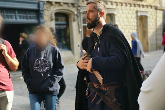 Unusual Guided Tour of the Medieval City of Carcassonne - Engaging With Local Culture