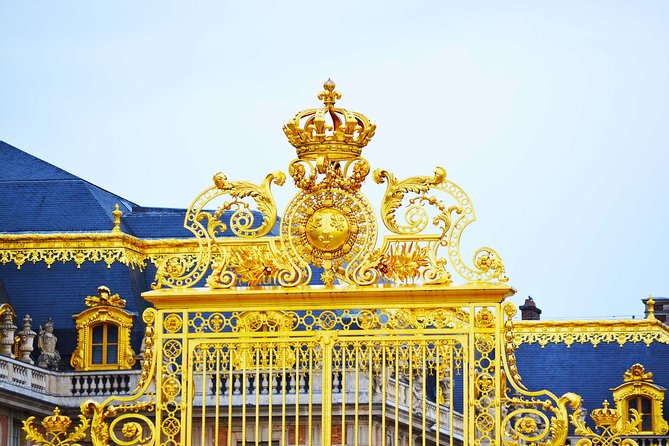 Versailles and the Louvre Tour With Skip-The-Line Access - Accessible Logistics