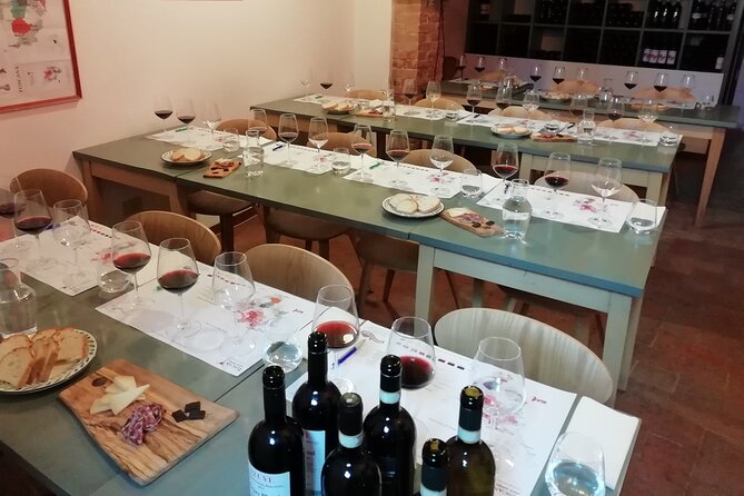 Wine Class - Tuscan Classics - Tuscan Wine Regions Explored