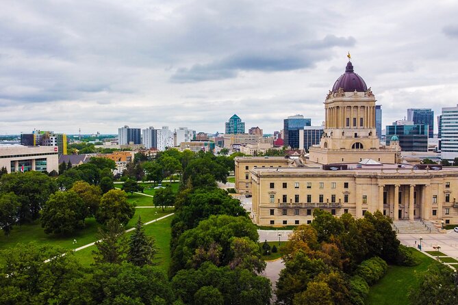 Winnipegs Wealthy Beginnings: a Smartphone Audio Walking Tour - Inclusions and Features