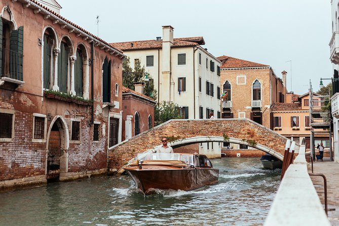 Withlocals Venice Away From the Crowds PRIVATE Tour With a Local Expert - Customer Policies