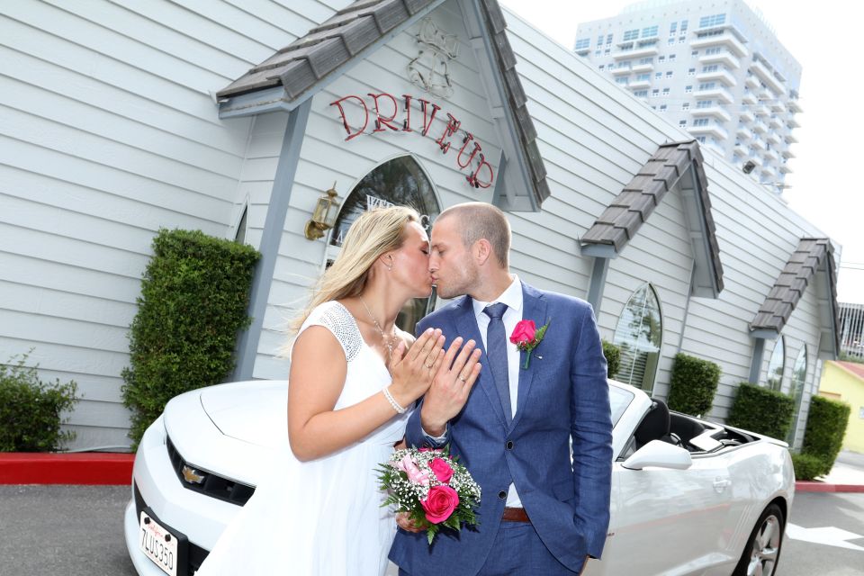 World-Famous Drive-Up Wedding in Las Vegas - Experience Inclusions and Options