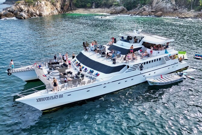 Yelapa and Bay of Banderas Day Cruise With Drinks and Lunch  - Puerto Vallarta - Experience Inclusions and Highlights