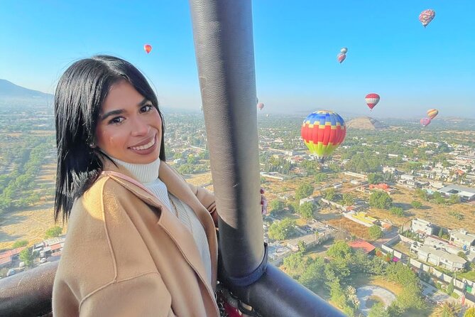 Balloon Flight in Teotihuacán Pick up CDMX Breakfast in Cave. - Tour Experience Details