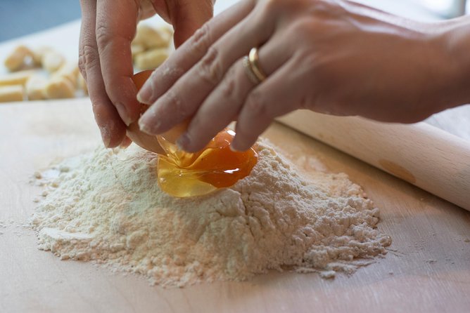 Become a Masterchef in Rome: Pasta, Ravioli and Tiramisù Class - Hands-On Experience