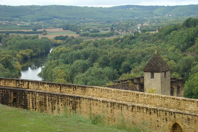 Bordeaux to Lascaux and Dordogne Valley Private Sightseeing Tour - Cancellation Policy