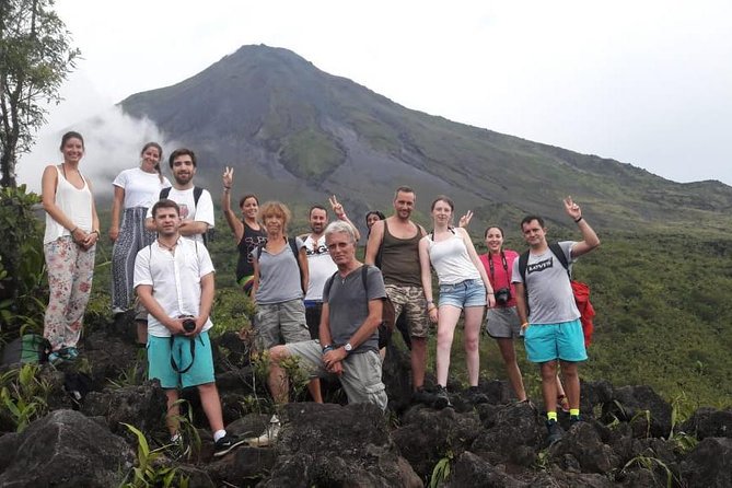 Combo La Fortuna Waterfall and Volcano Hike & Hotsprings - Meeting and Pickup Details