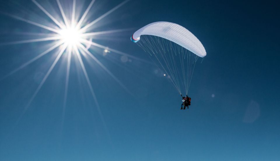 Davos: Tandem Paragliding Experience - Safety and Equipment