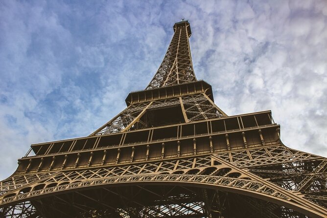 Eiffel Tower Access to 2nd Floor and Summit With Host by Lift - Customer Communication Process