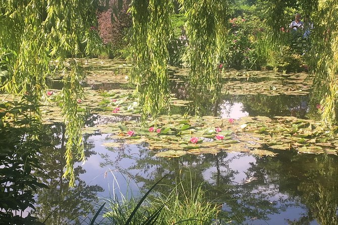 Giverny & Auvers Sur Oise Private Day Trip With Monet & Van Gogh Tour From Paris - Traveler Experience