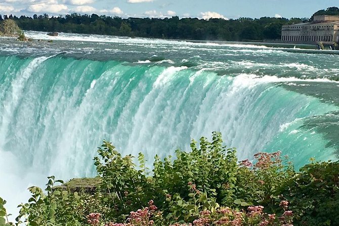 Half-Day Canadian Side Sightseeing Tour of Niagara Falls With Cruise & Lunch - Cancellation Policy and Customer Complaints