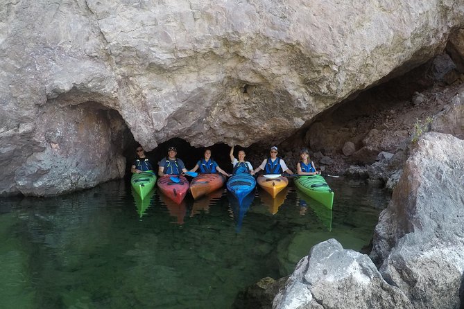 Half-Day Emerald Cove Kayak Tour With Hotel Pickup - Booking Process