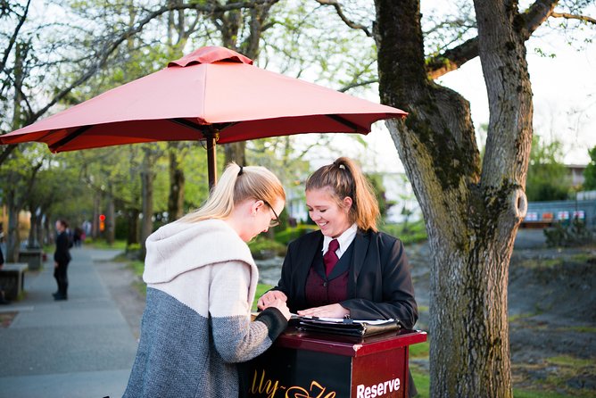 Heritage Horse-Drawn Carriage Tour of Victoria - Logistics