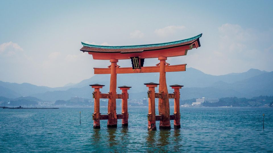 Hiroshima: Peace Memorial, Itsukushima and Miyajima Tour - Itsukushima Shrine Exploration