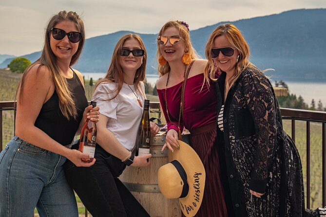 Kelowna Small-Group Five-Winery Experience  - Kelowna & Okanagan Valley - Customer Satisfaction