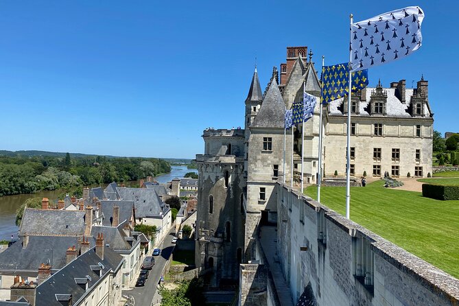 Loire Valley Castles and Wine Small-Group Day Trip From Paris - Tour Highlights and Itinerary