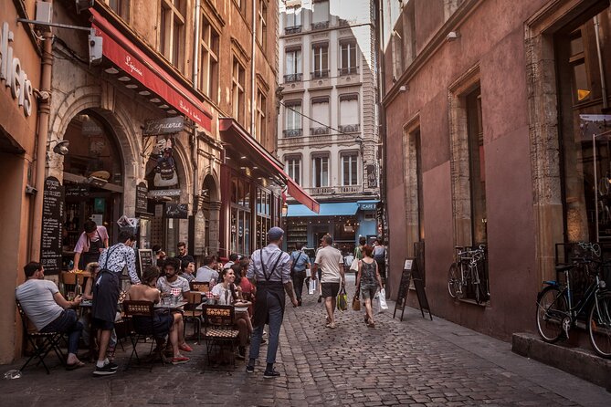 Lyon Old Town Five Stops Food Tasting Walking Tour With Lunch - Insider Tips for Tasting Success