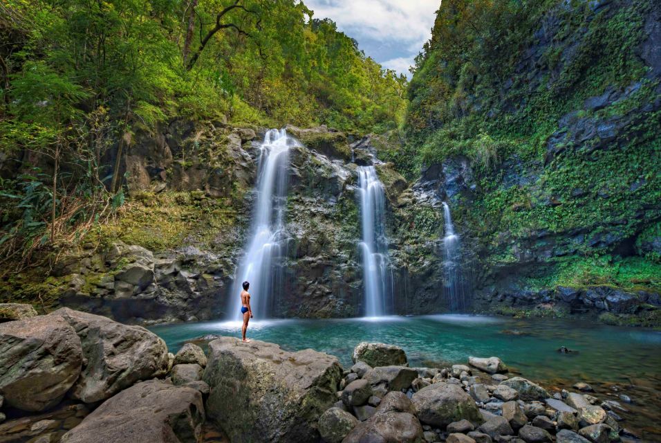 Maui: Road to Hana Waterfalls Tour With Lunch - Lunch at Waianapanapa State Park