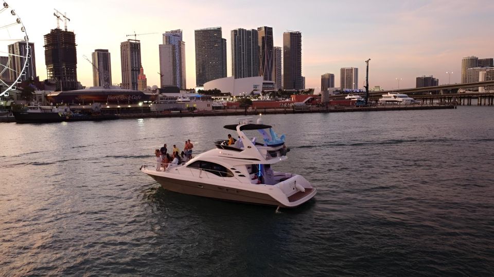 Miami: Private Sunset Yacht With Courtesy Drinks to Toast - Yacht Details